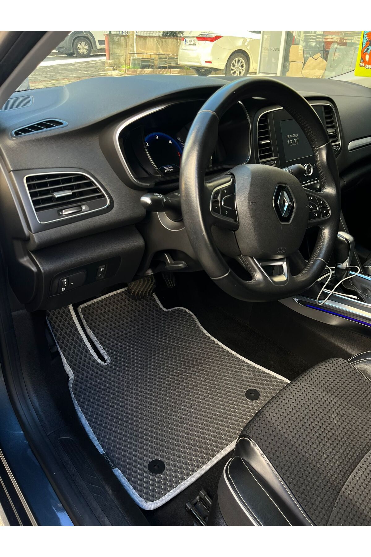 Megan 4 Sedan 2016 Uyumlu Yeni Nesil Araca Özel Akıllı Oto Paspas