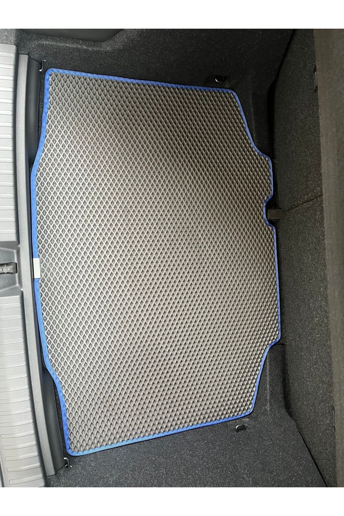 SKODA KAMİQ 2019-2024 UYUMLU ARACA ÖZEL YENİ NESİL AKILLI BAGAJ HAVUZU