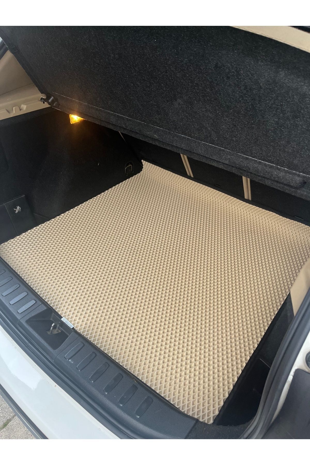 BMW X1 E84 2009-2015 UYUMLU ARACA ÖZEL YENİ NESİL AKILLI BAGAJ HAVUZU