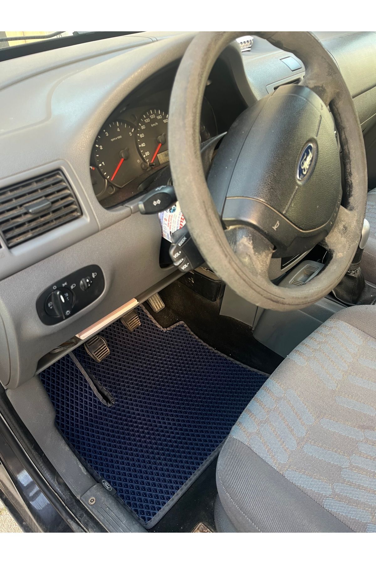 FORD CONNECT 2002-2013 UYUMLU YENİ NESİL ARACA ÖZEL AKILLI OTO PASPAS