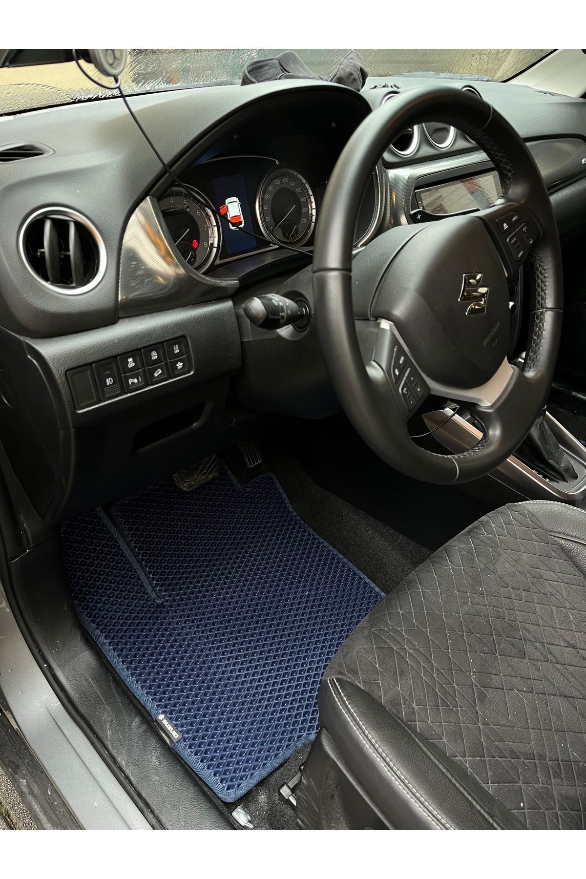 SUZUKİ SWİFT 2010-2017 UYUMLU YENİ NESİL ARACA ÖZEL AKILLI OTO PASPAS